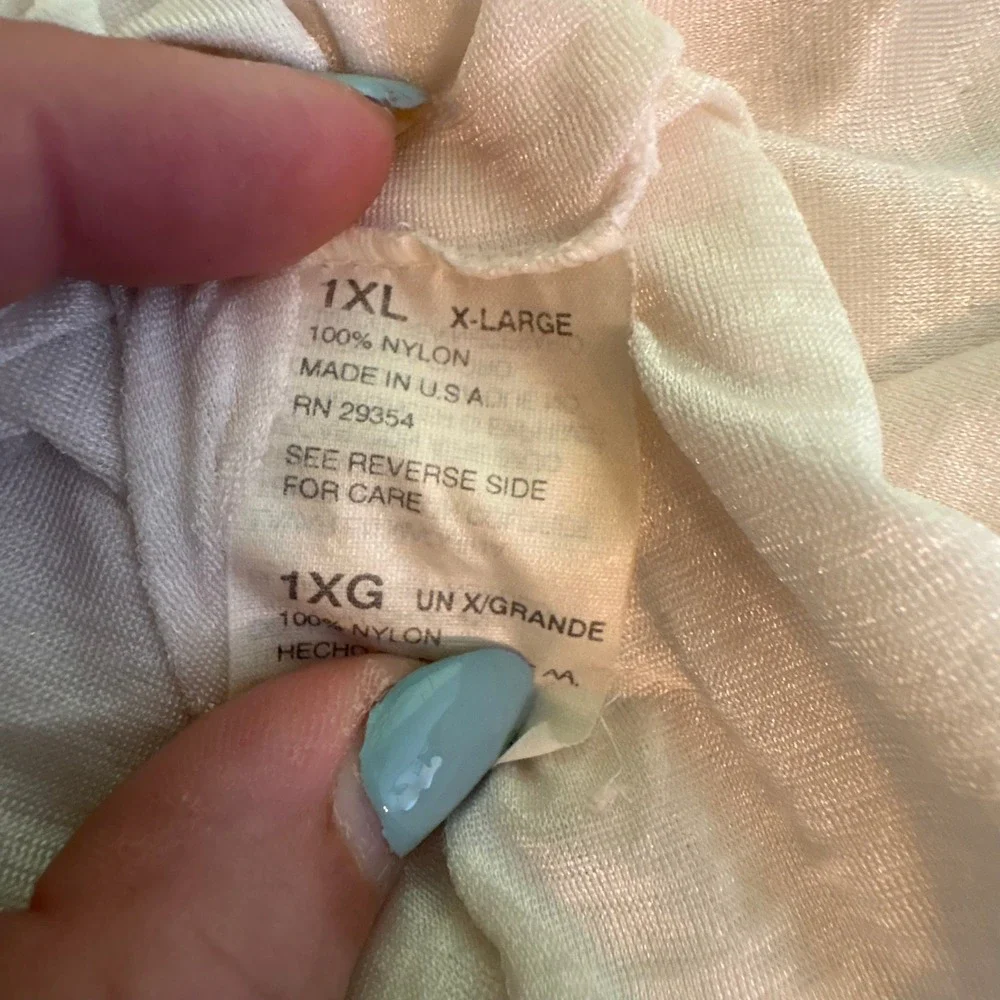 Vintage Cream Nylon Nightgown 1XL Floral Embroidery Short Sleeve Sleep Dress USA